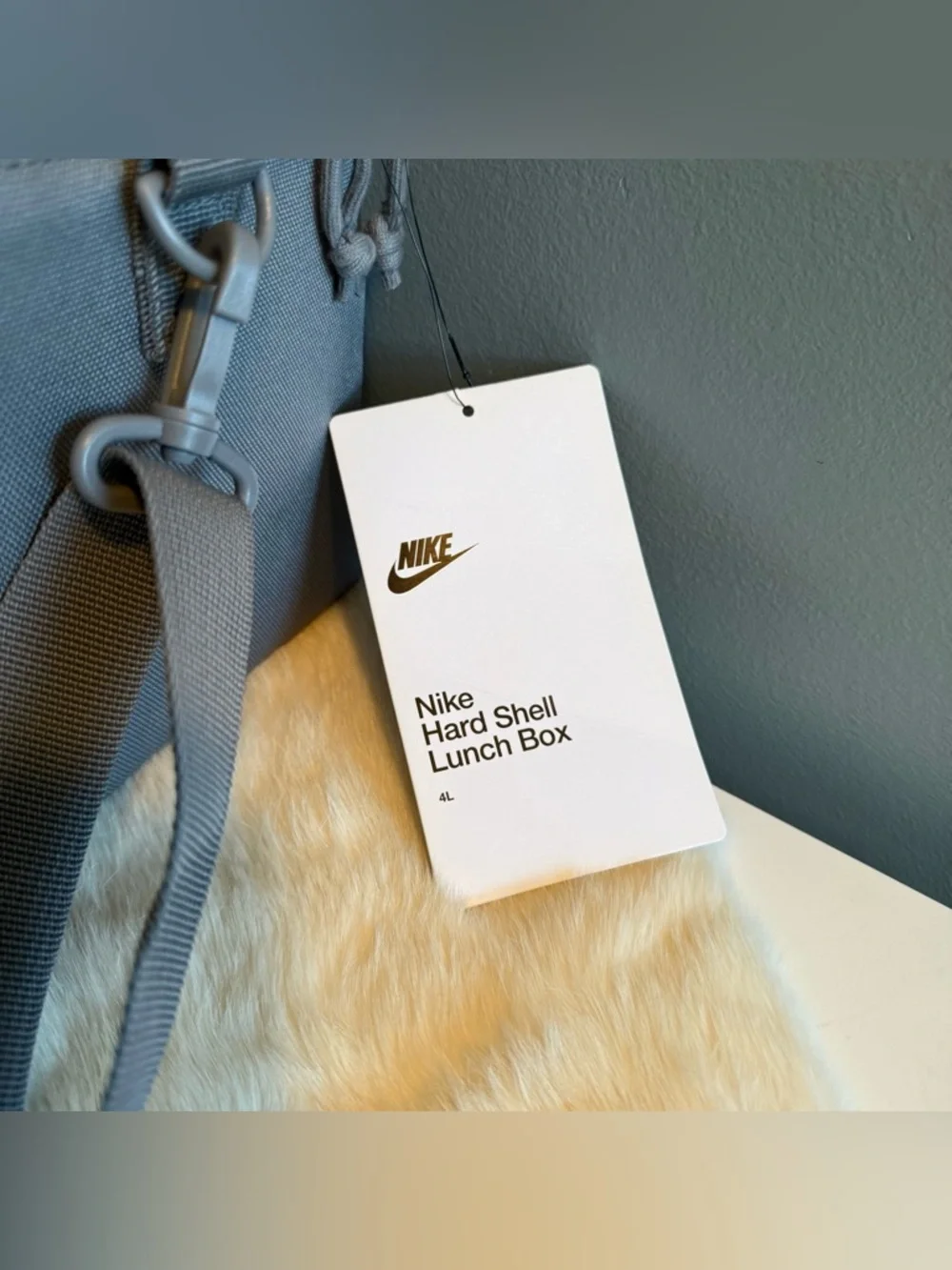 Nike Futura Sport Smoke Grey Insulated PEVA lining Lunch Bag - Picture 3 of 11